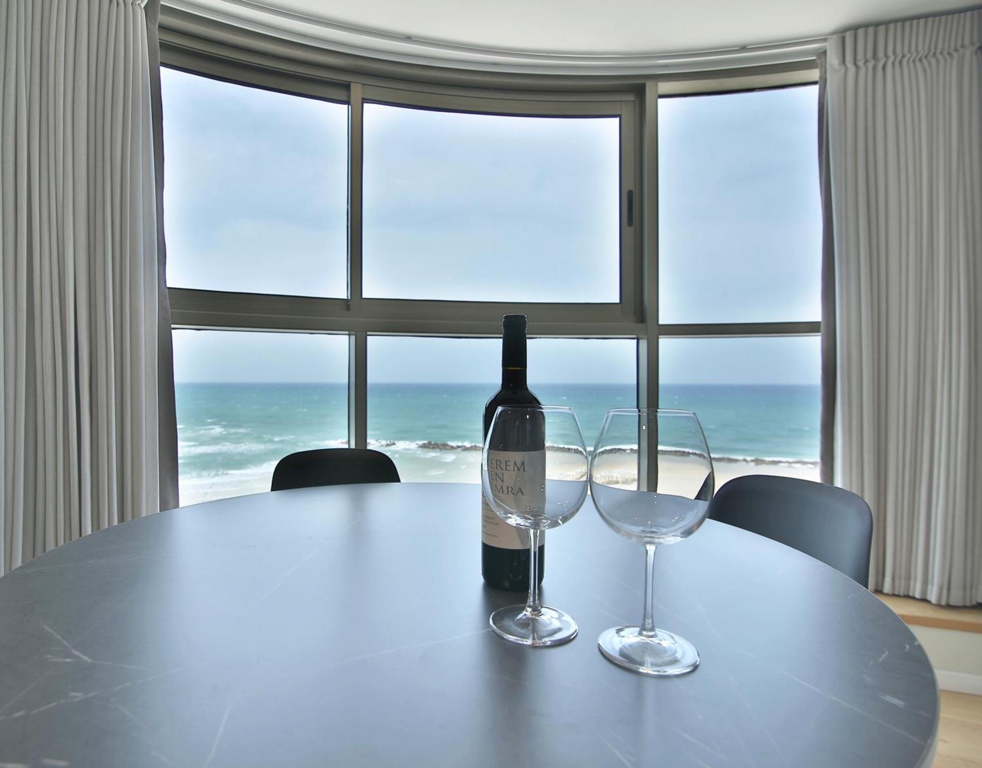 Luxury Suites By Notaly Ariel - Carmel Beach Haifa Zimmer foto