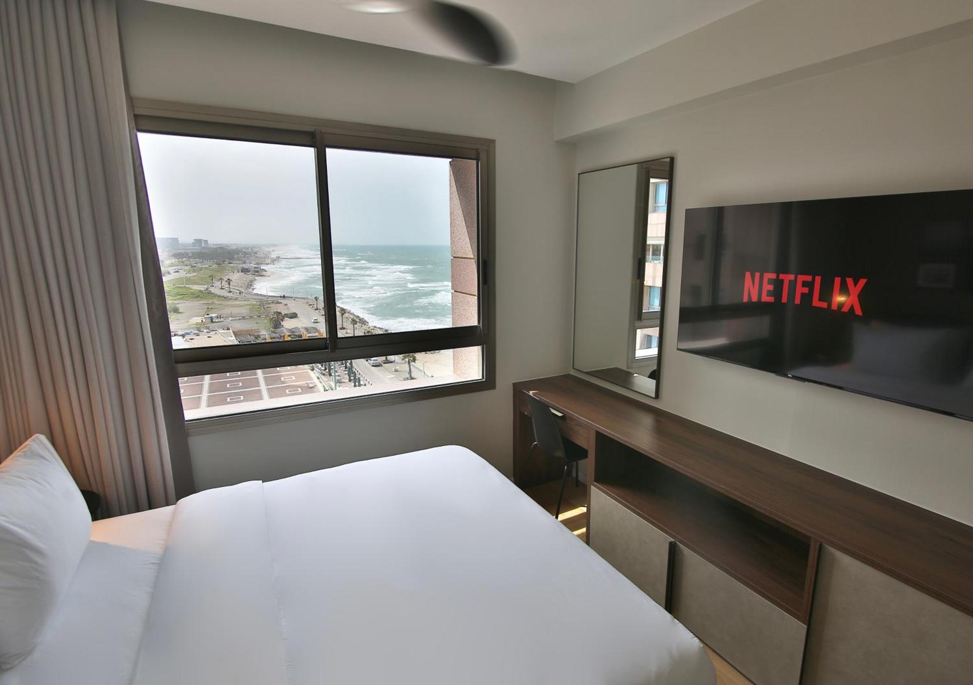 Luxury Suites By Notaly Ariel - Carmel Beach Haifa Zimmer foto