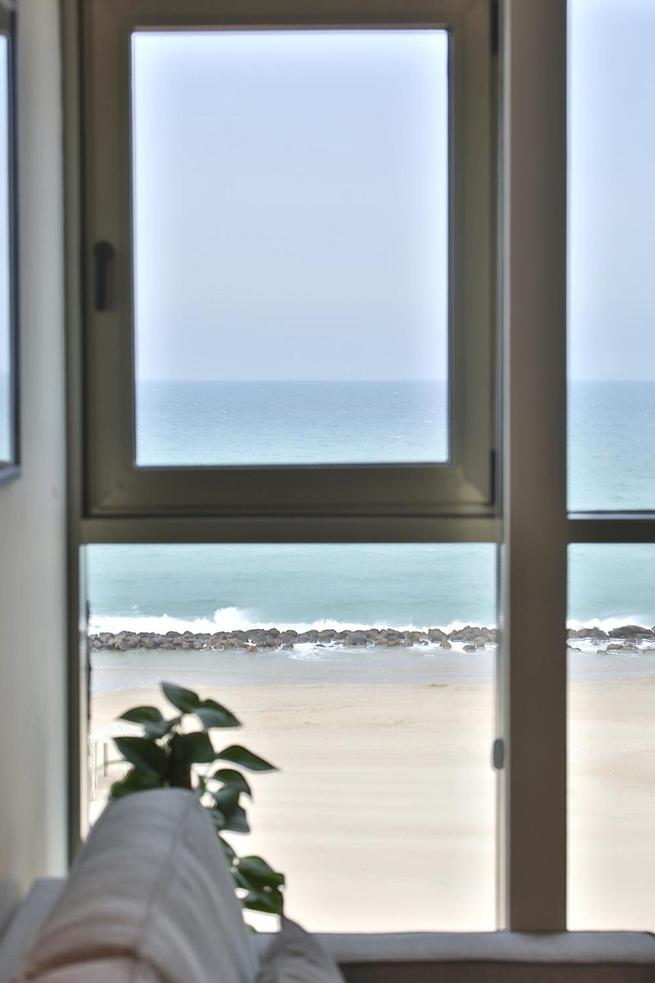 Luxury Suites By Notaly Ariel - Carmel Beach Haifa Zimmer foto
